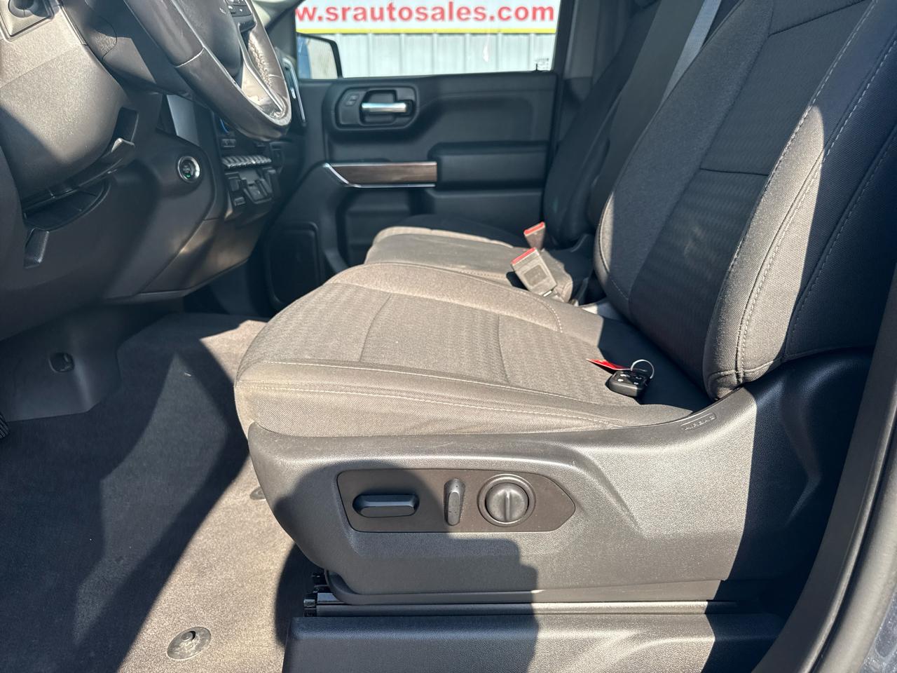 Chevrolet Silverado 1500 2WD Crew Cab 147" LT 2020