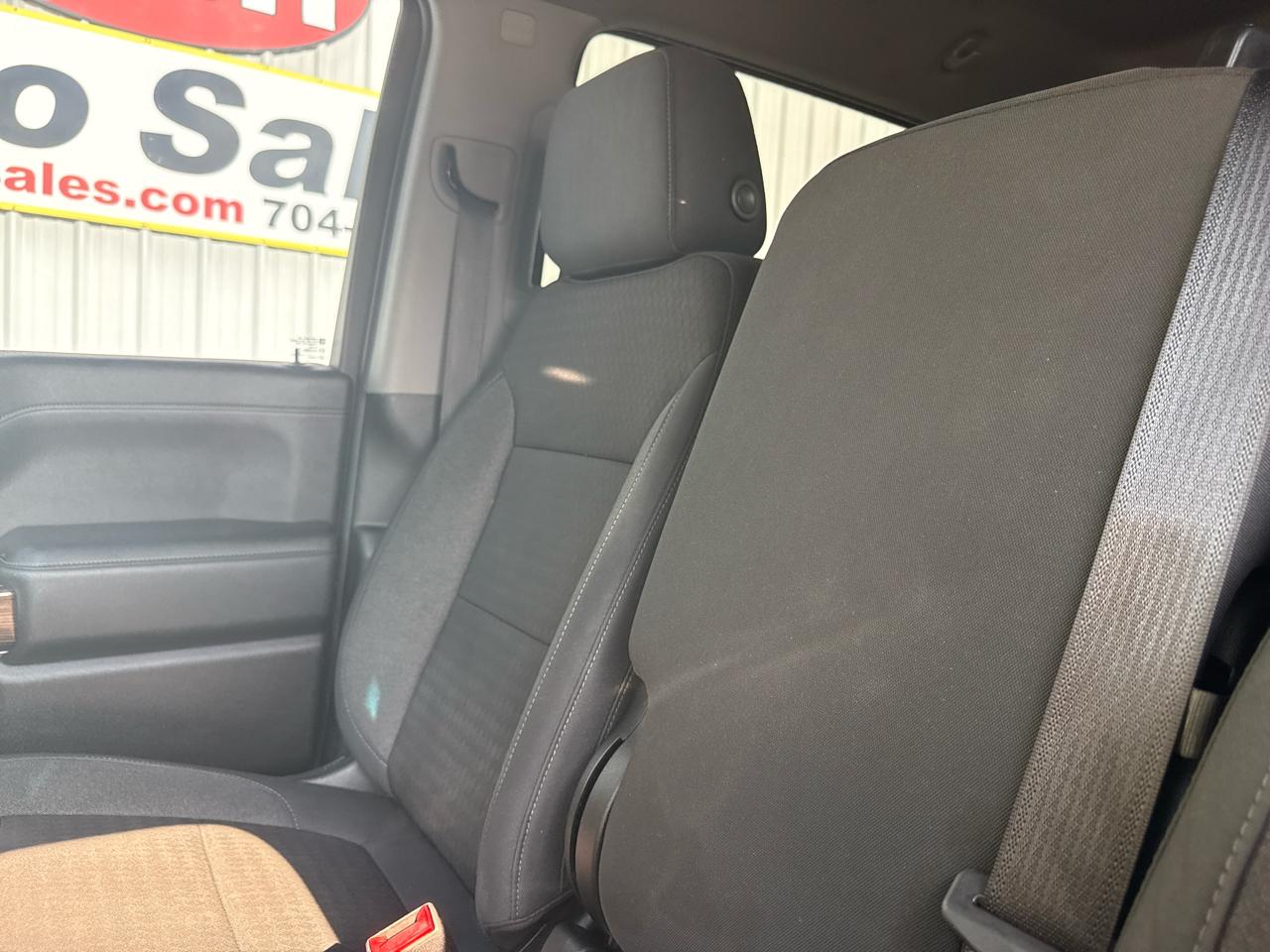 Chevrolet Silverado 1500 2WD Crew Cab 147" LT 2020