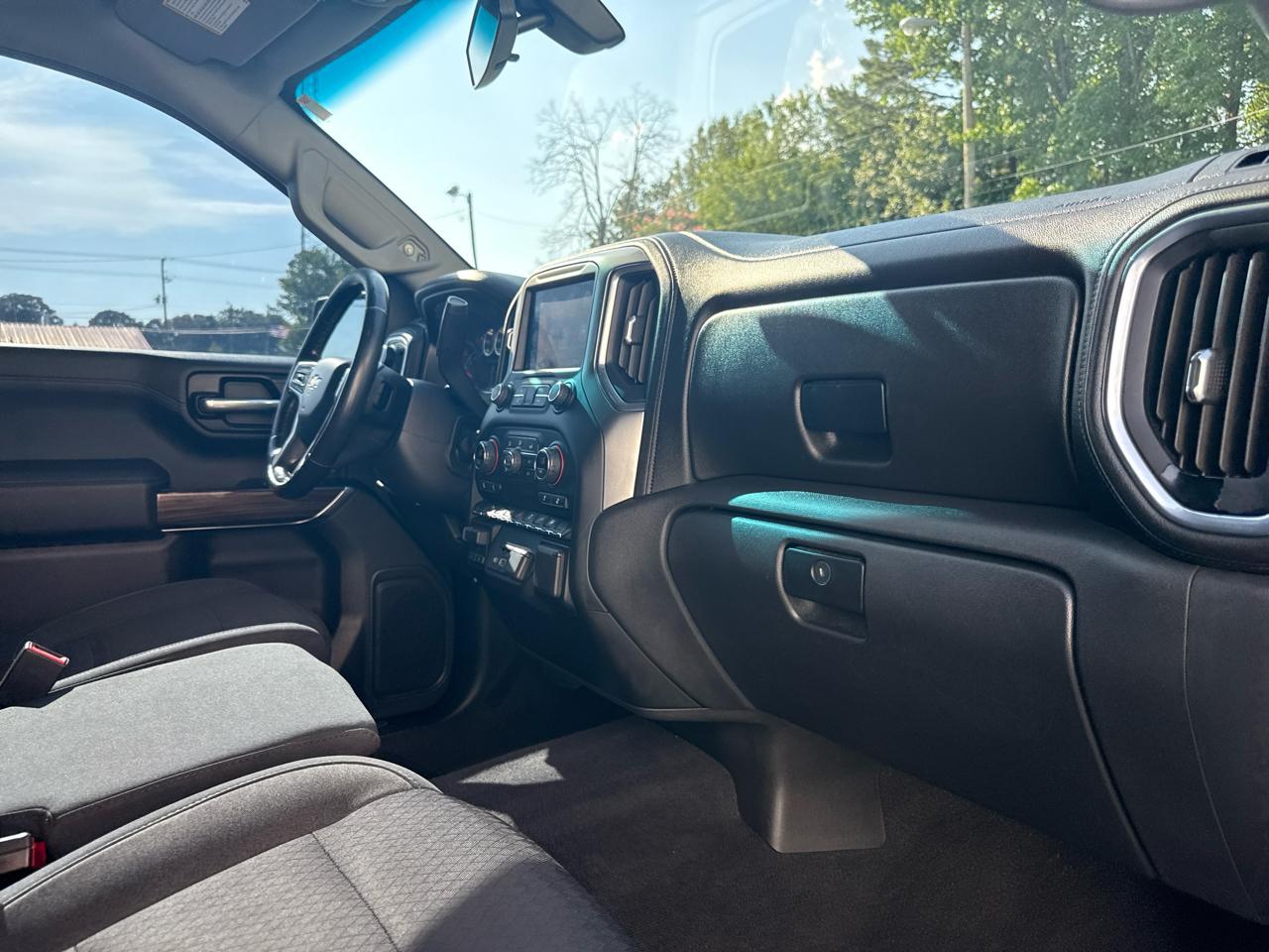 Chevrolet Silverado 1500 2WD Crew Cab 147" LT 2020