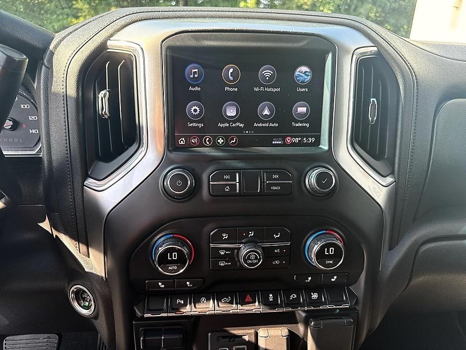 Chevrolet Silverado 1500 2WD Crew Cab 147" LT 2020
