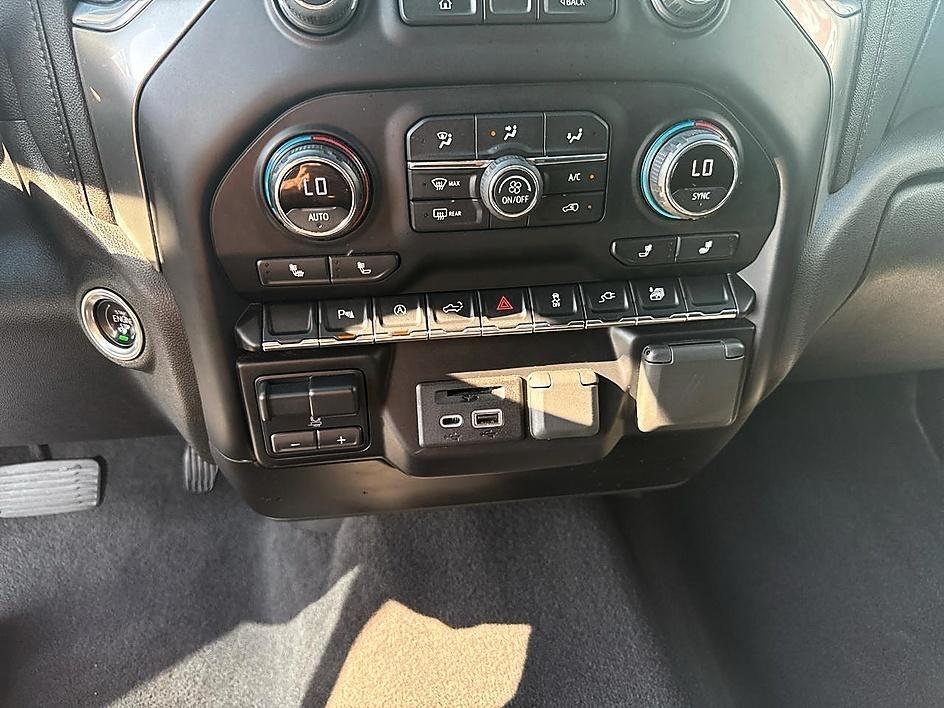 Chevrolet Silverado 1500 2WD Crew Cab 147" LT 2020