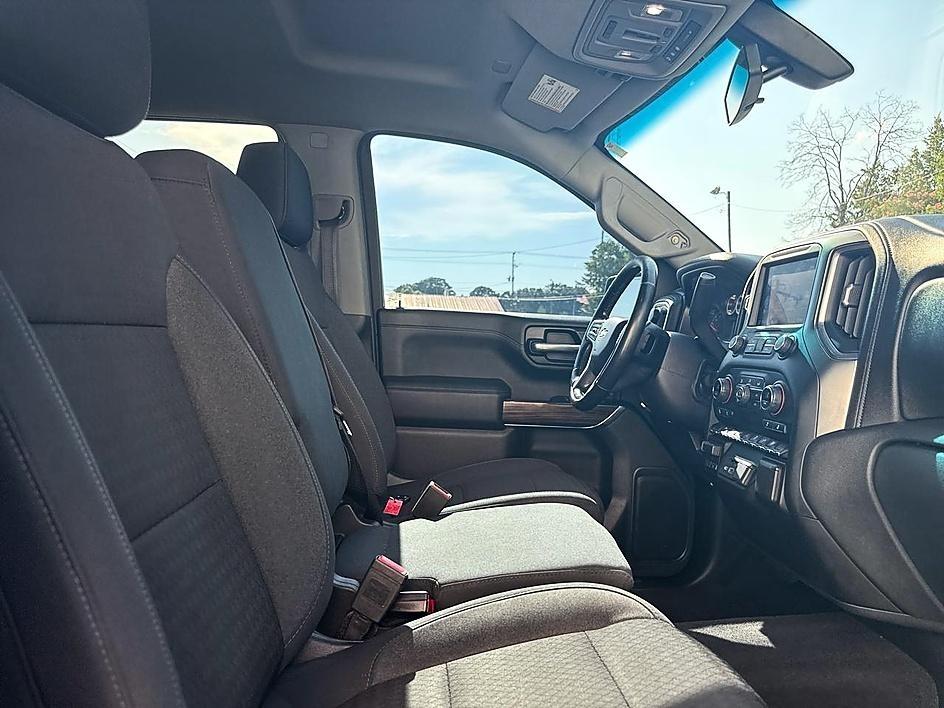 Chevrolet Silverado 1500 2WD Crew Cab 147" LT 2020