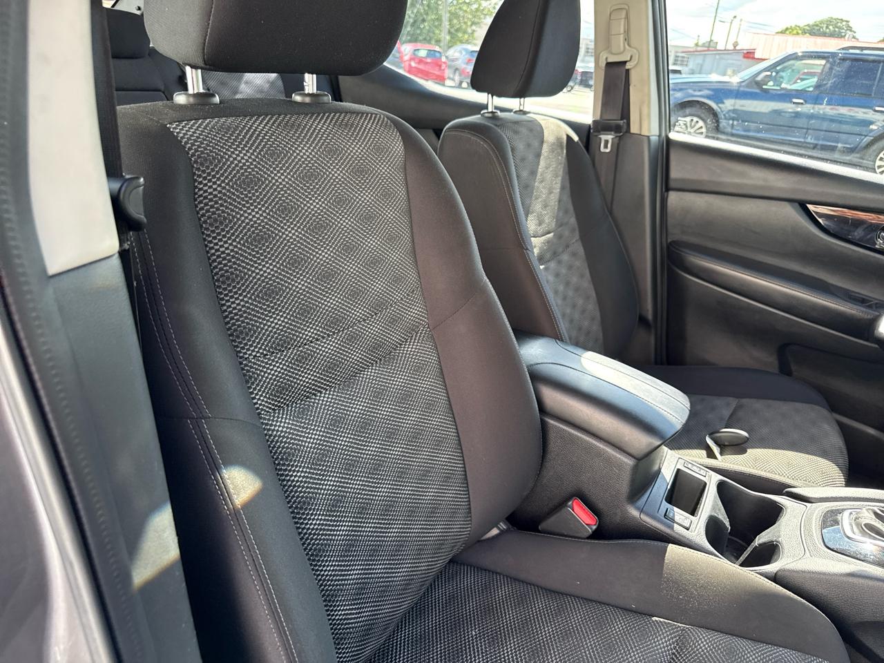 Nissan Rogue Sport AWD SV 2022