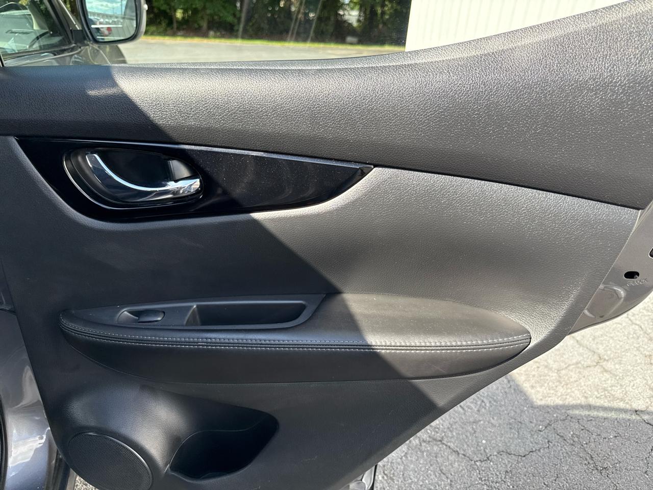 Nissan Rogue Sport AWD SV 2022