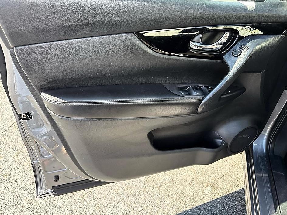 Nissan Rogue Sport AWD SV 2022