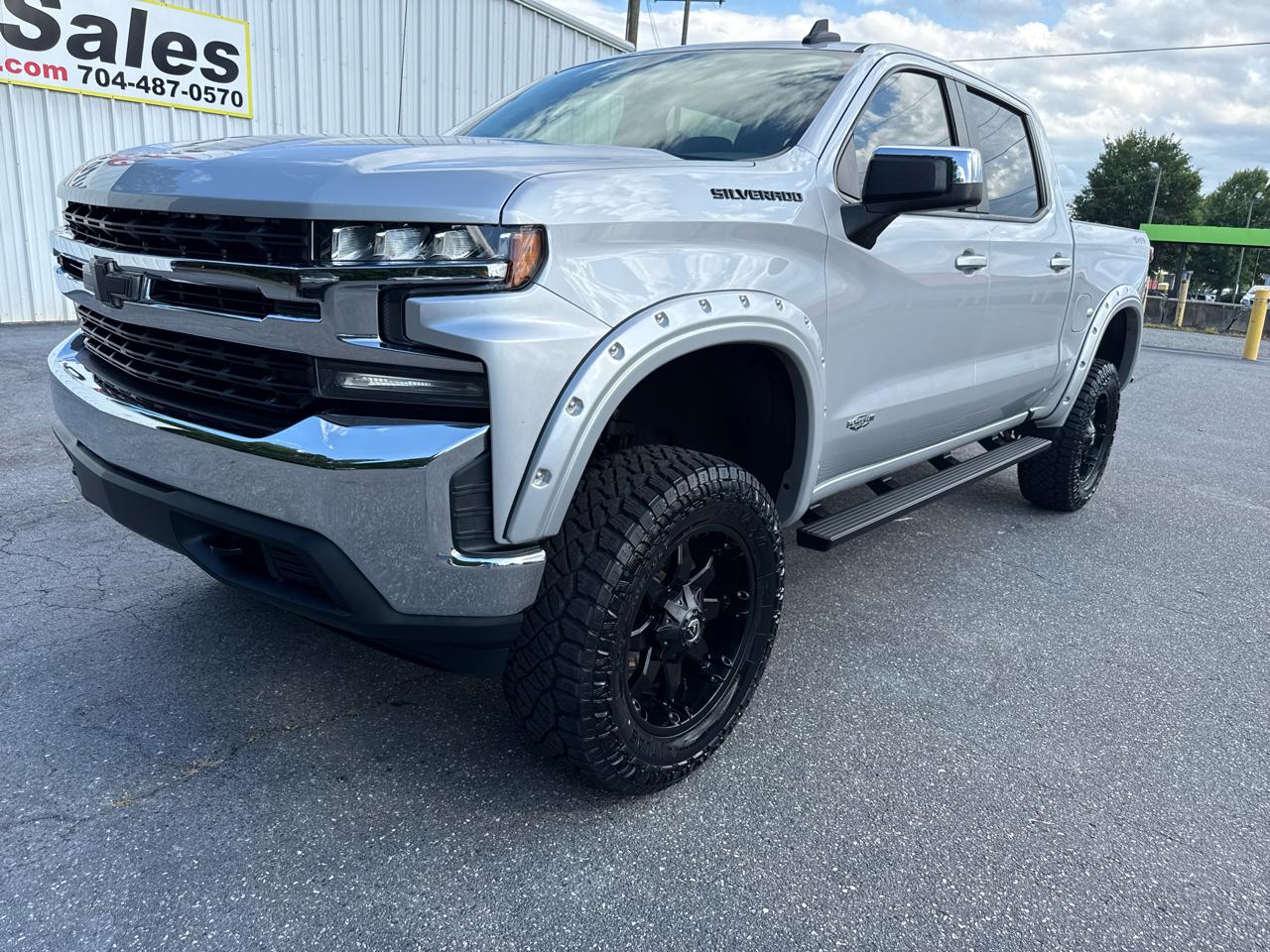Chevrolet Silverado 1500 4WD Crew Cab 147" LT 2020
