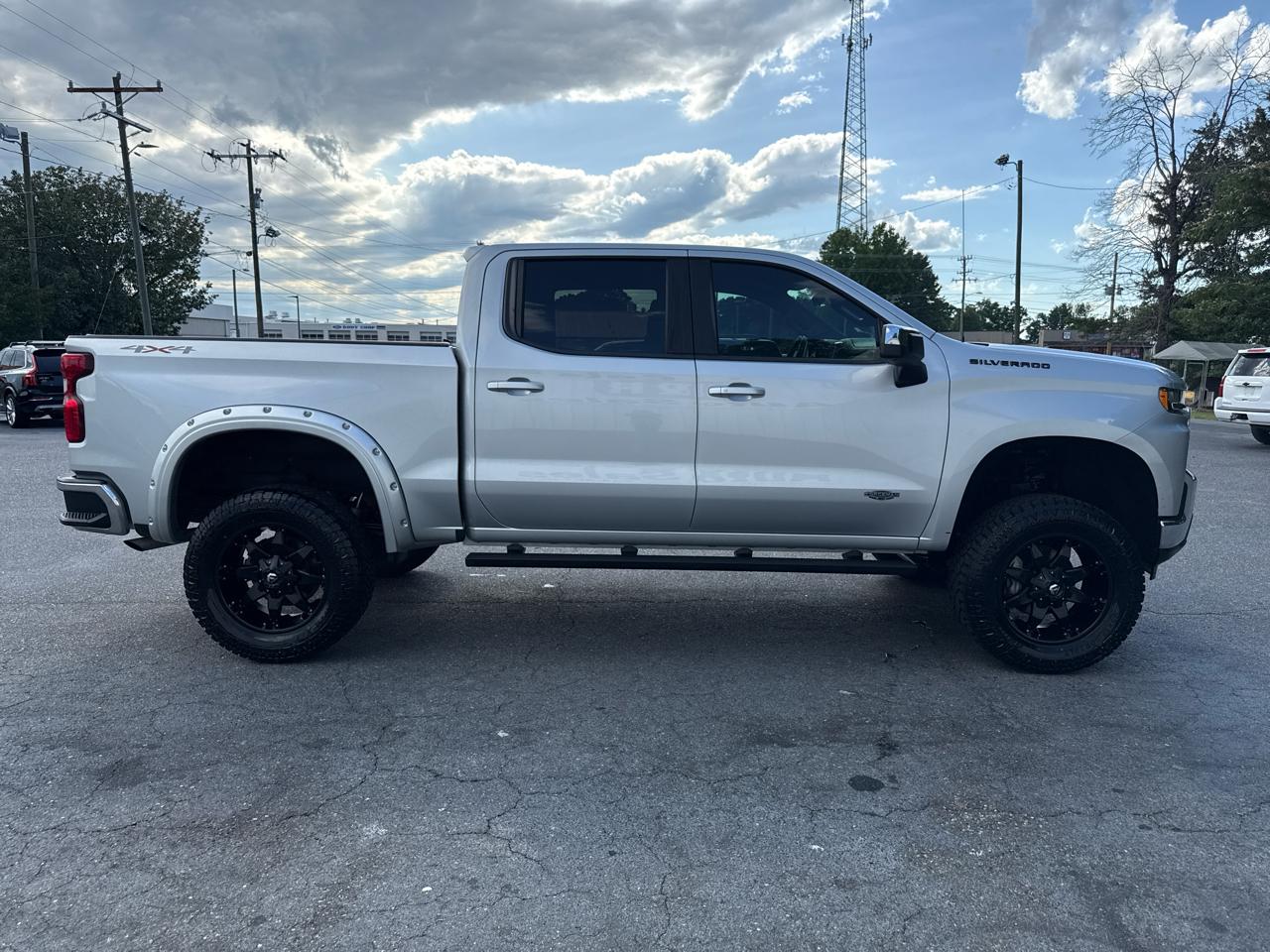 Chevrolet Silverado 1500 4WD Crew Cab 147" LT 2020
