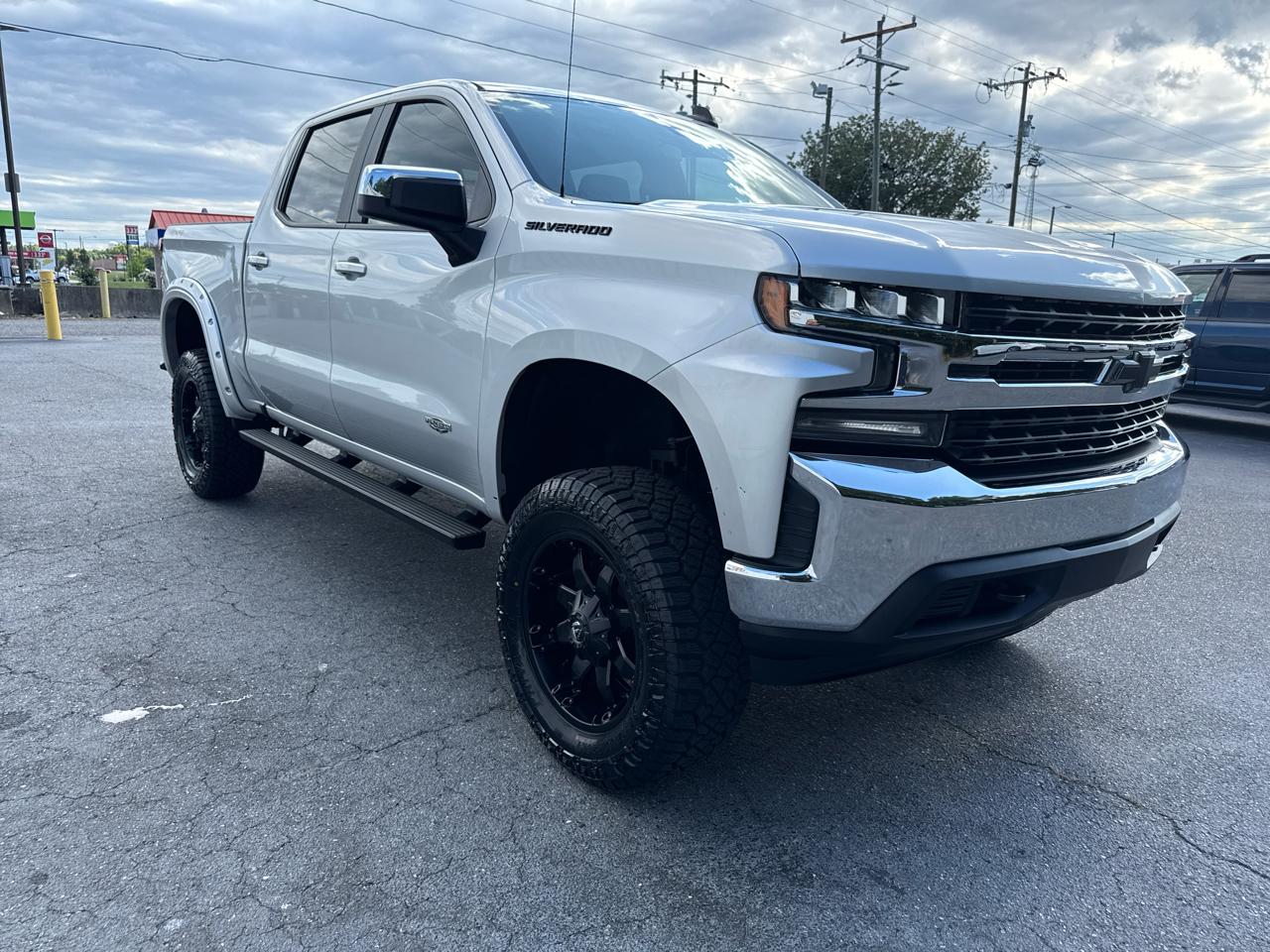 Chevrolet Silverado 1500 4WD Crew Cab 147" LT 2020