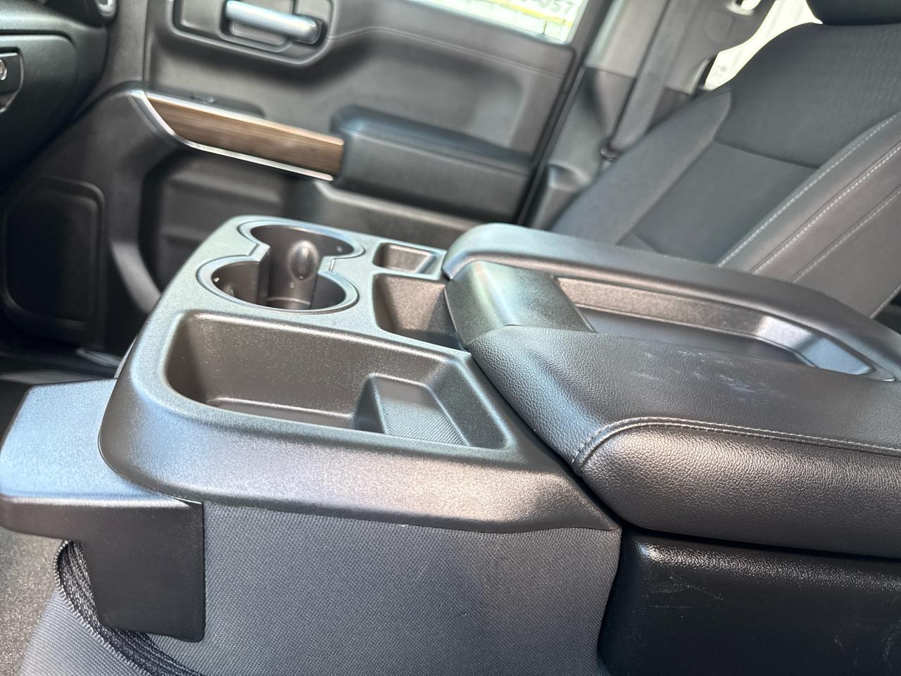 Chevrolet Silverado 1500 4WD Crew Cab 147" LT 2020