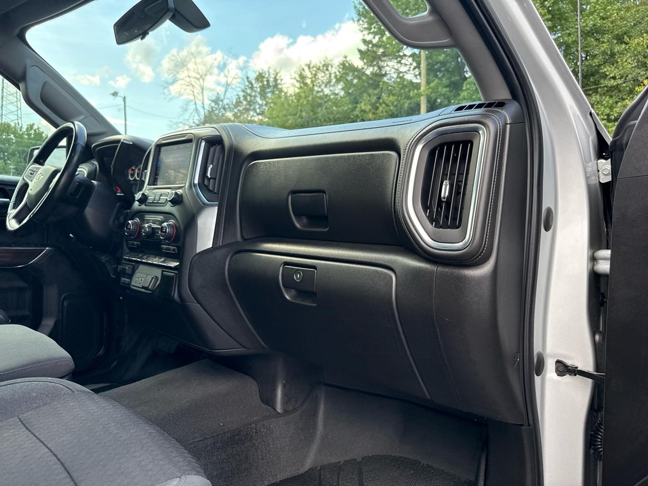 Chevrolet Silverado 1500 4WD Crew Cab 147" LT 2020