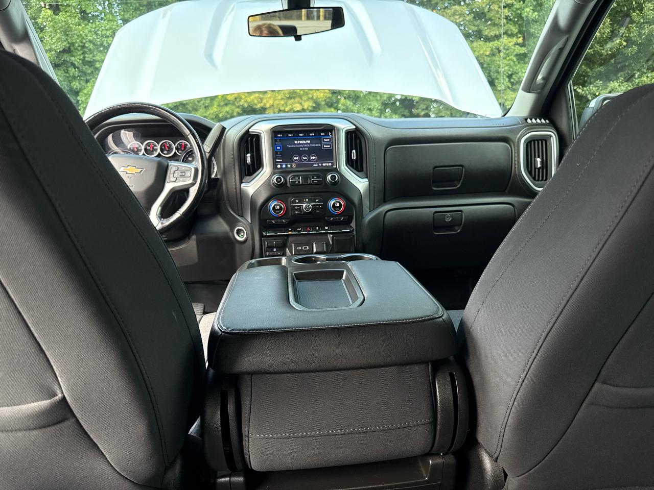 Chevrolet Silverado 1500 4WD Crew Cab 147" LT 2020