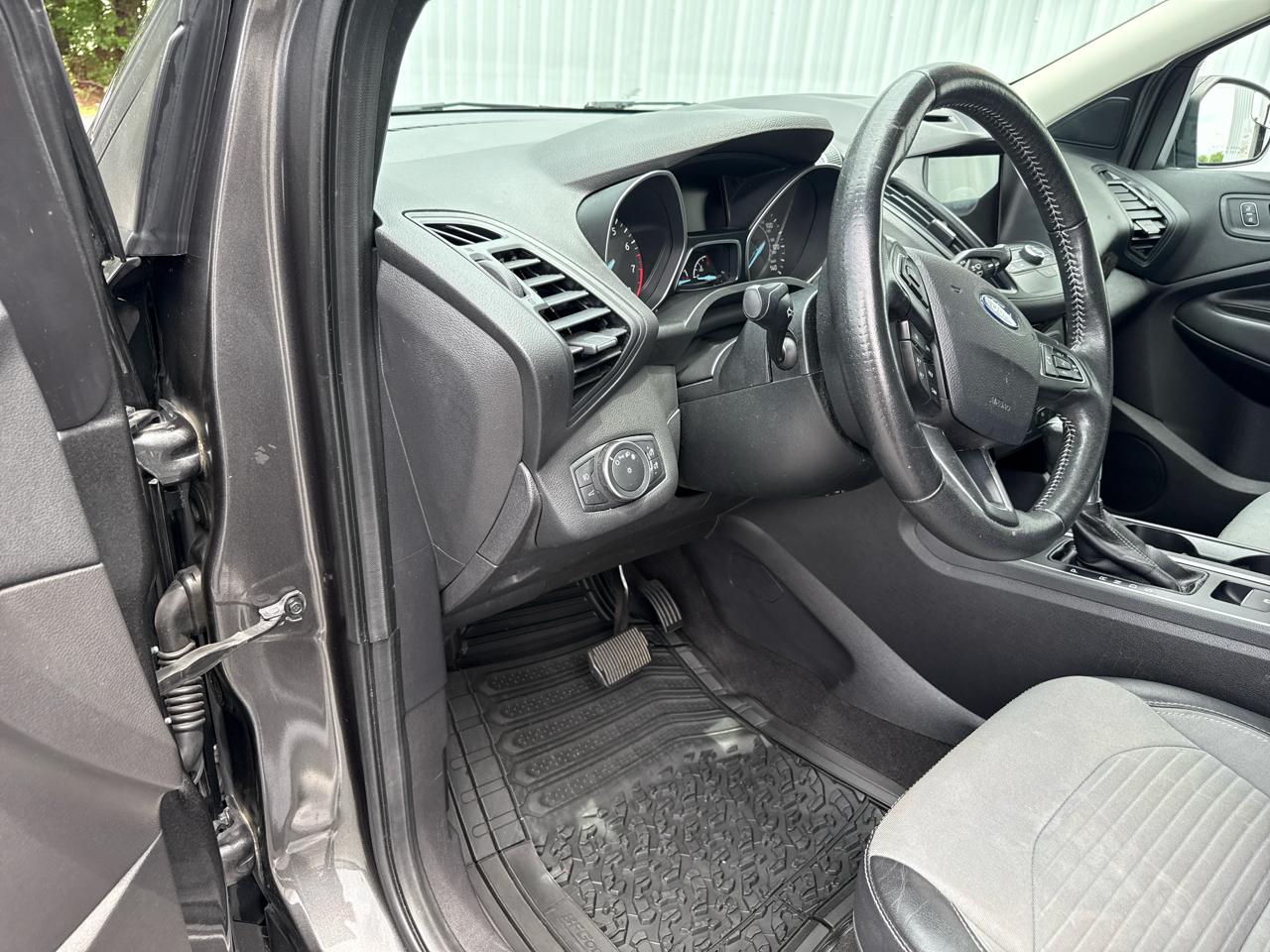 Ford Escape SE FWD 2018