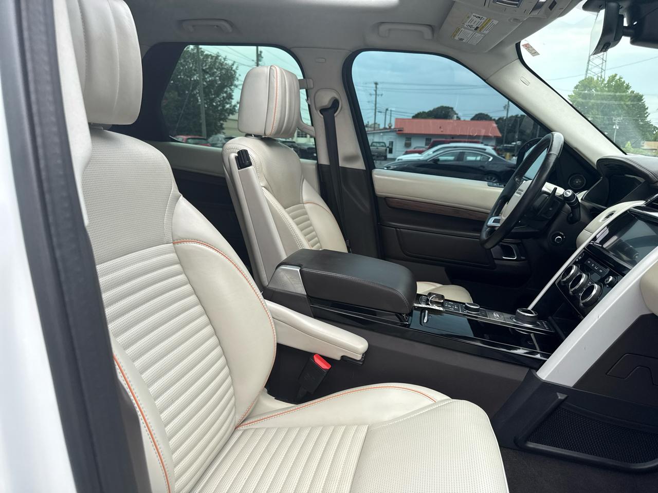 Land Rover Discovery HSE Luxury V6 Supercharged 2019