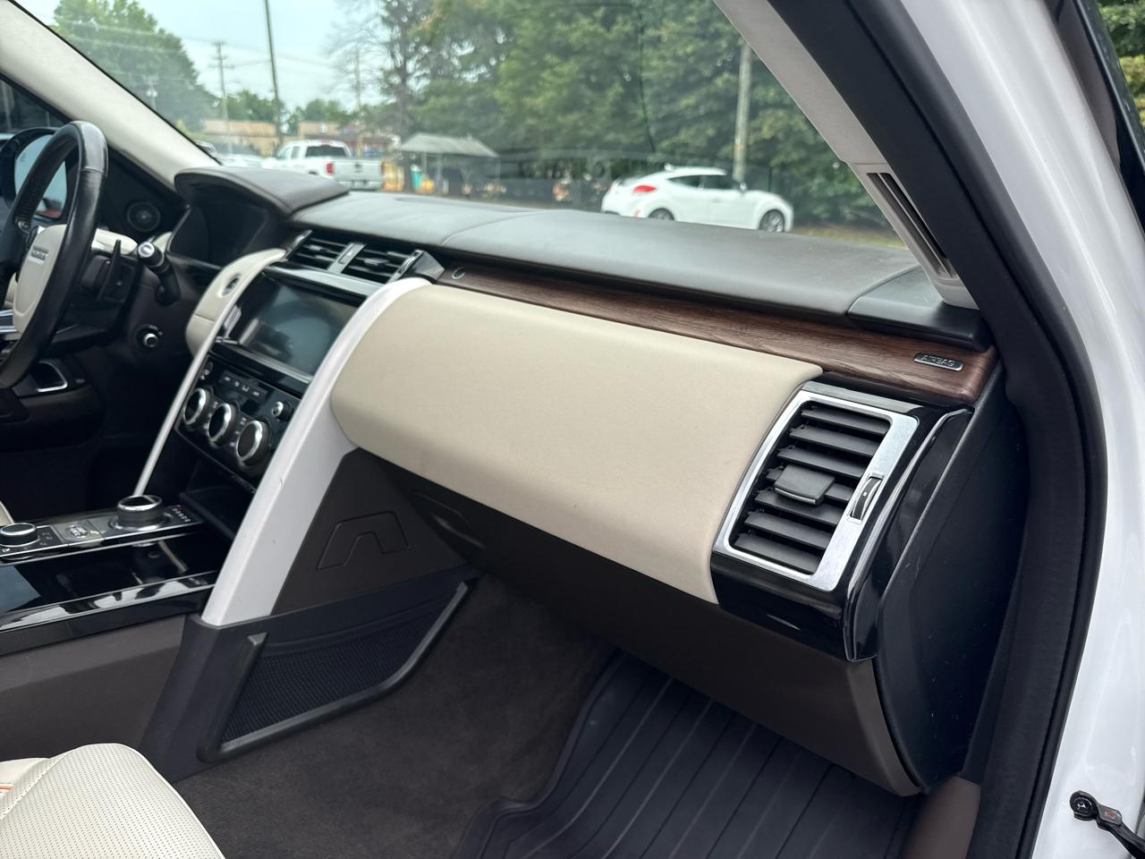 Land Rover Discovery HSE Luxury V6 Supercharged 2019