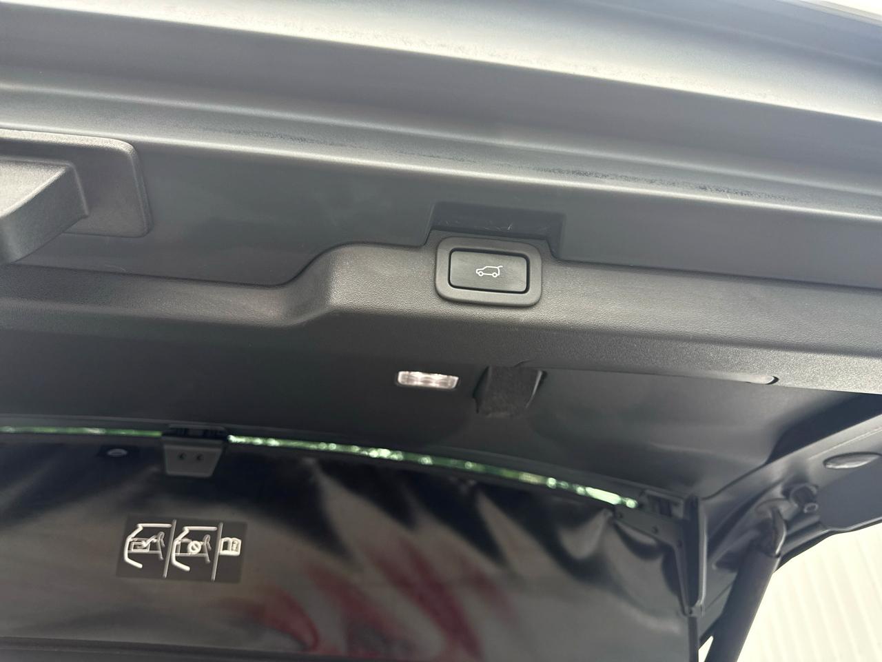 Land Rover Discovery HSE Luxury V6 Supercharged 2019