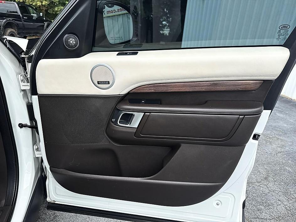 Land Rover Discovery HSE Luxury V6 Supercharged 2019