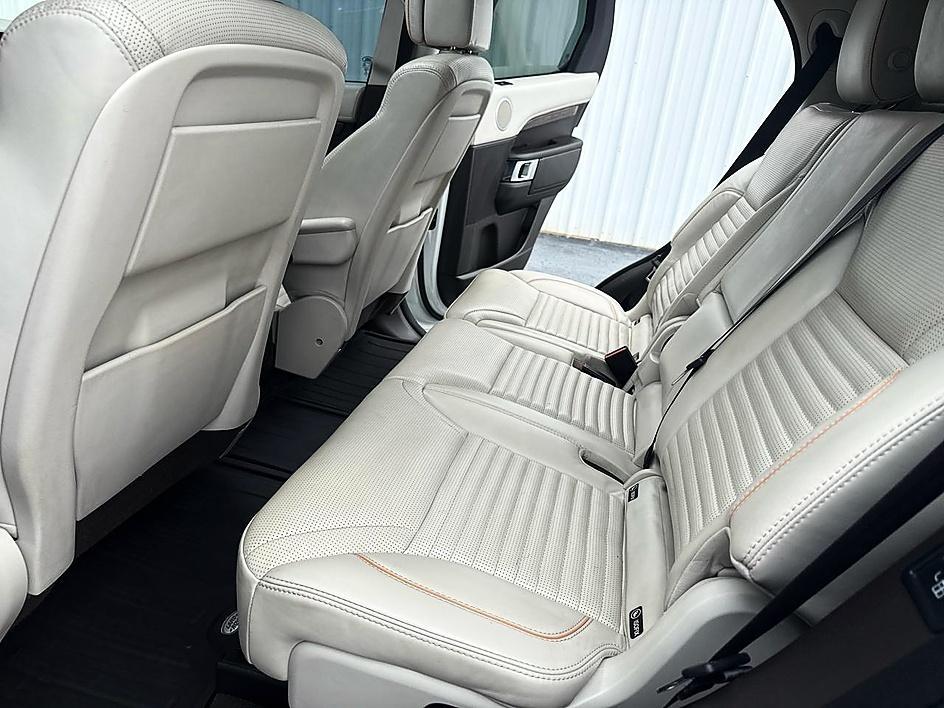 Land Rover Discovery HSE Luxury V6 Supercharged 2019