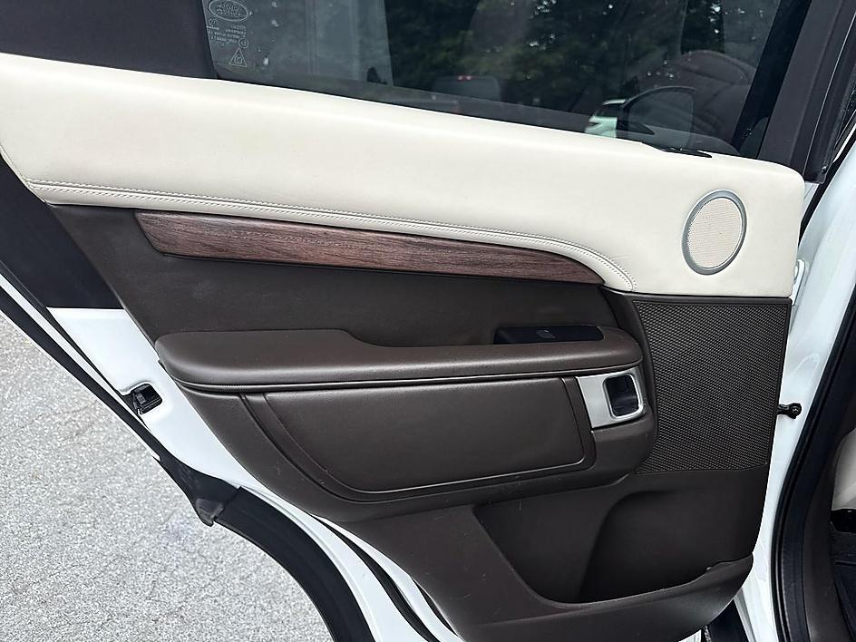 Land Rover Discovery HSE Luxury V6 Supercharged 2019