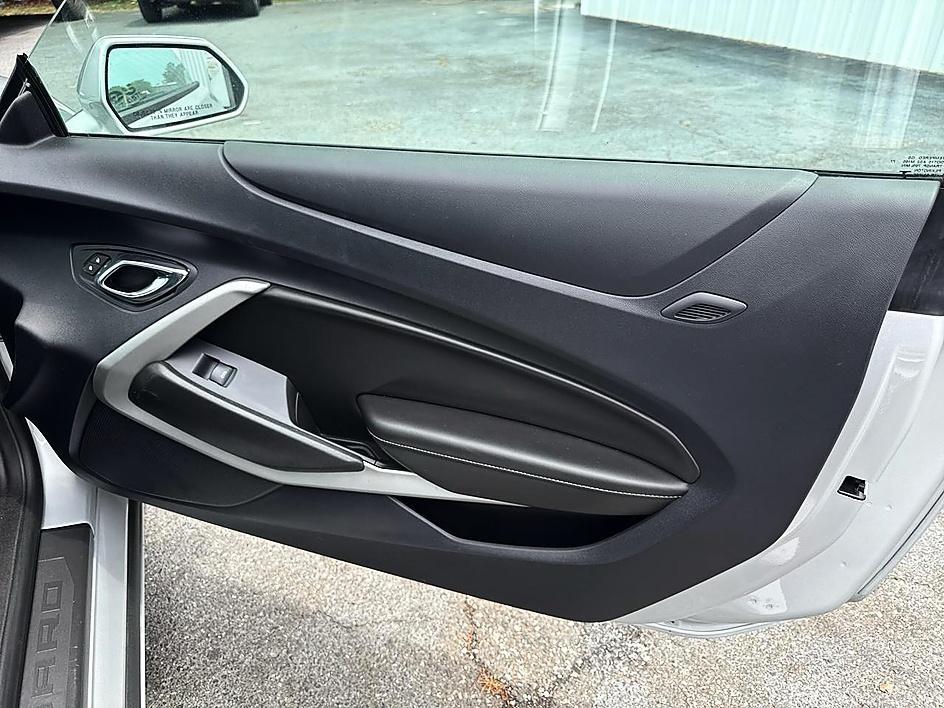 Chevrolet Camaro 2dr Cpe 1LT 2016
