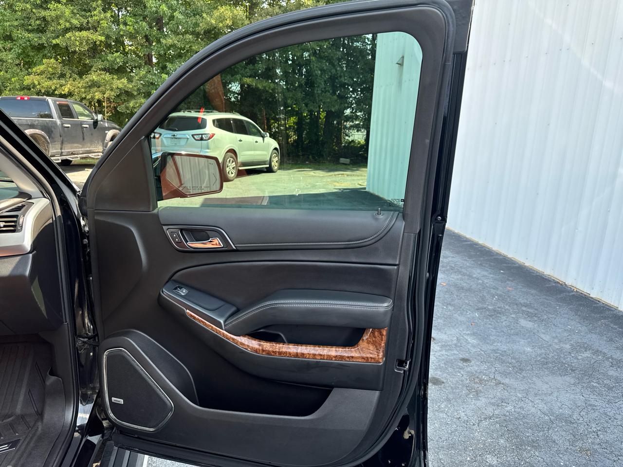 Chevrolet Tahoe 4WD 4dr Premier 2020