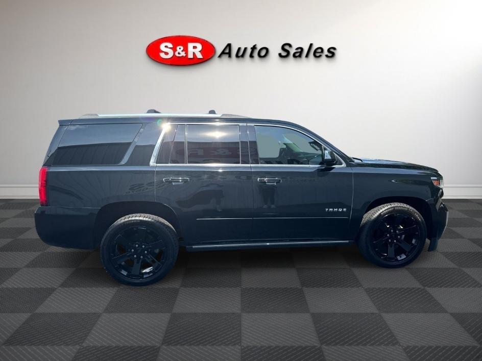 Chevrolet Tahoe 4WD 4dr Premier 2020