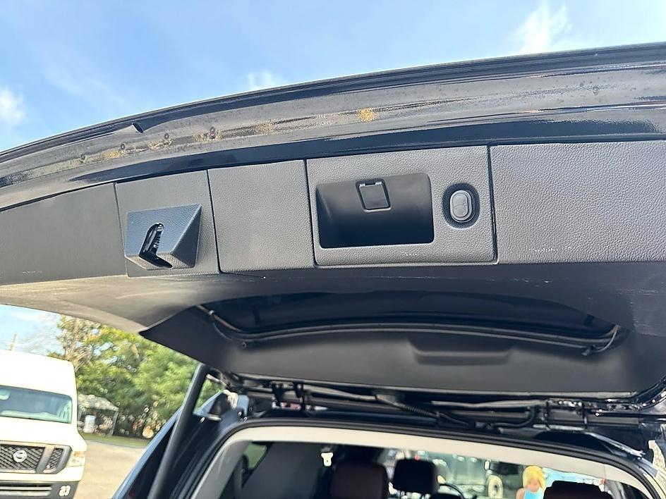 Chevrolet Tahoe 4WD 4dr Premier 2020