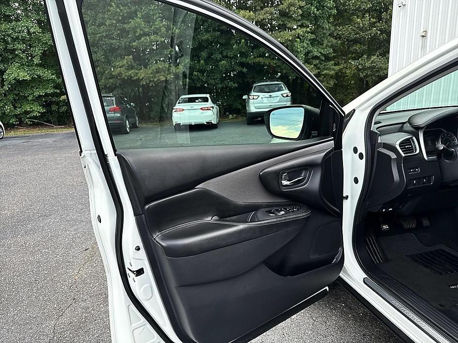Nissan Murano FWD SV 2022
