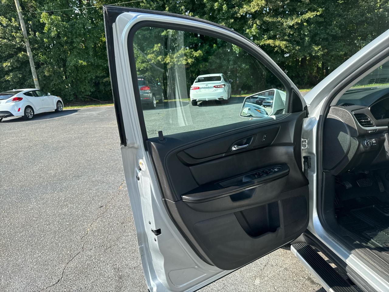 Chevrolet Traverse AWD 4dr LT w/1LT 2017