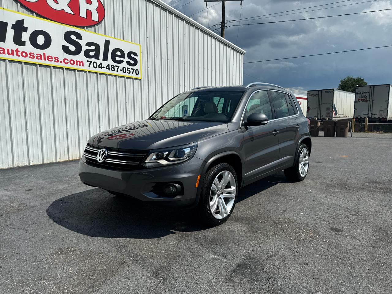 Volkswagen Tiguan 2WD 4dr Auto SE w/Sunroof & Nav 2013