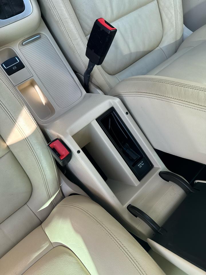 Volkswagen Tiguan 2WD 4dr Auto SE w/Sunroof & Nav 2013
