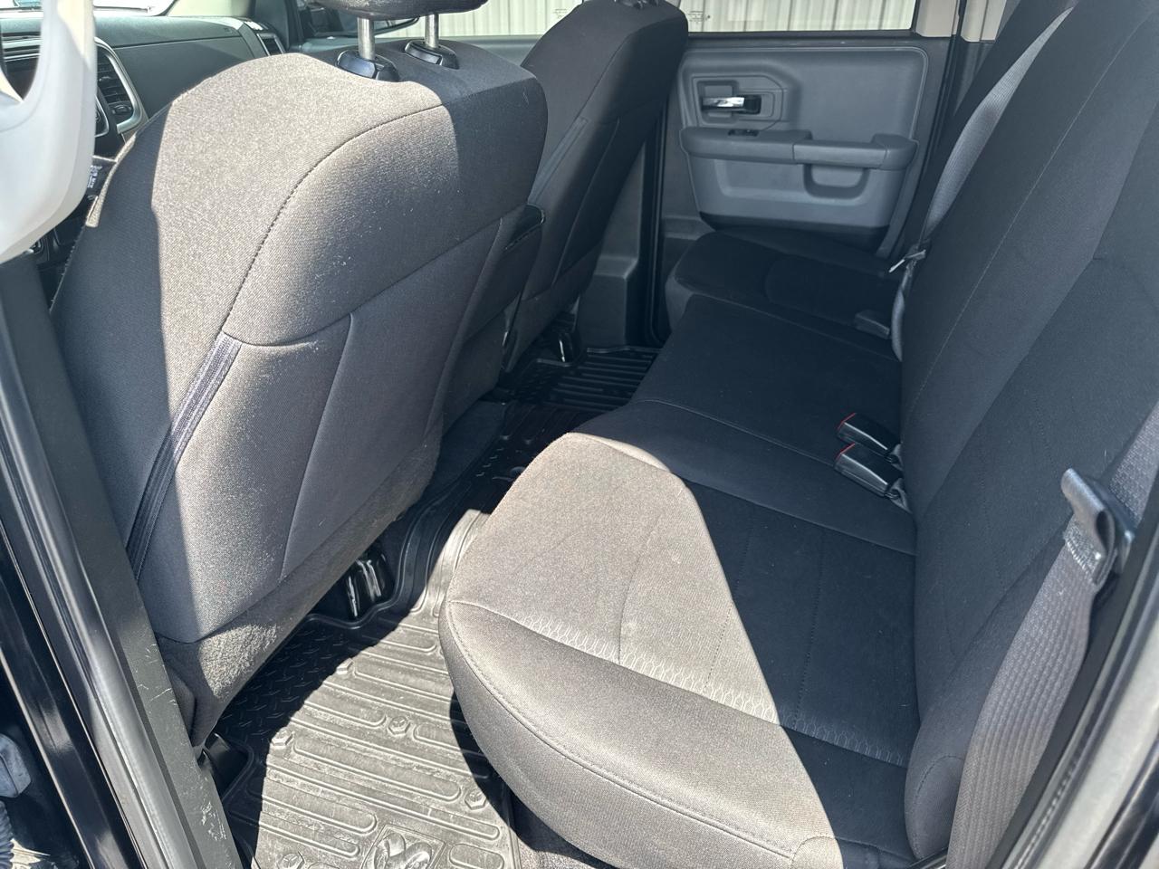 RAM 1500 Classic Warlock 4x4 Quad Cab 6'4" Box 2020