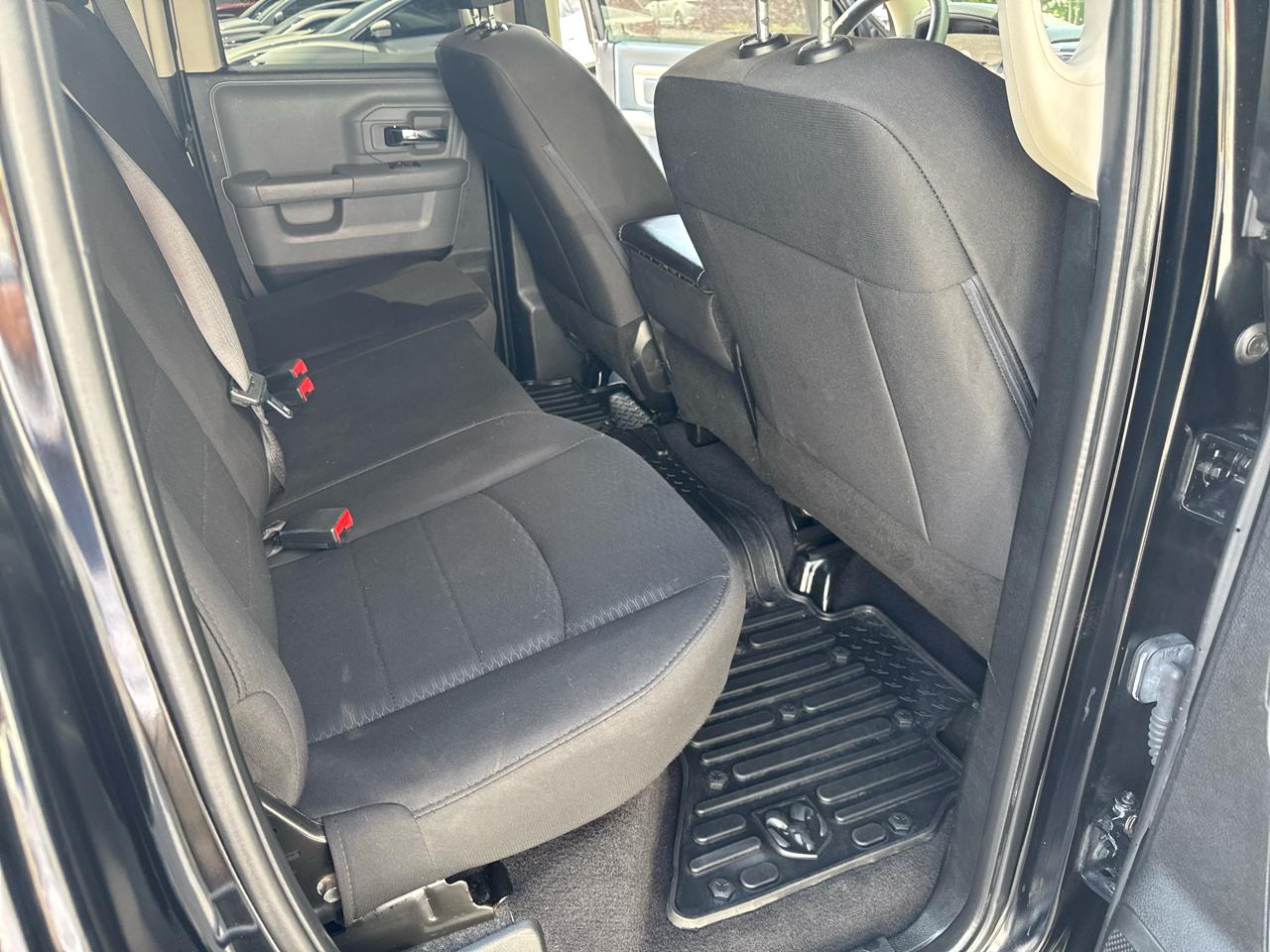 RAM 1500 Classic Warlock 4x4 Quad Cab 6'4" Box 2020