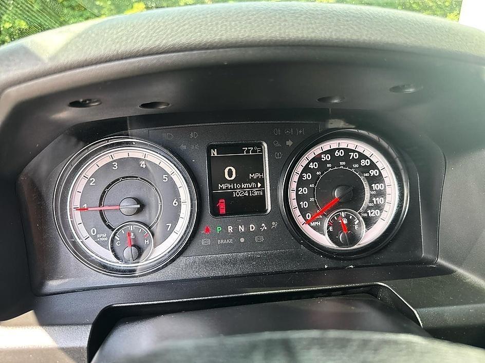 RAM 1500 Classic Warlock 4x4 Quad Cab 6'4" Box 2020