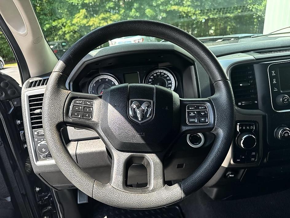 RAM 1500 Classic Warlock 4x4 Quad Cab 6'4" Box 2020