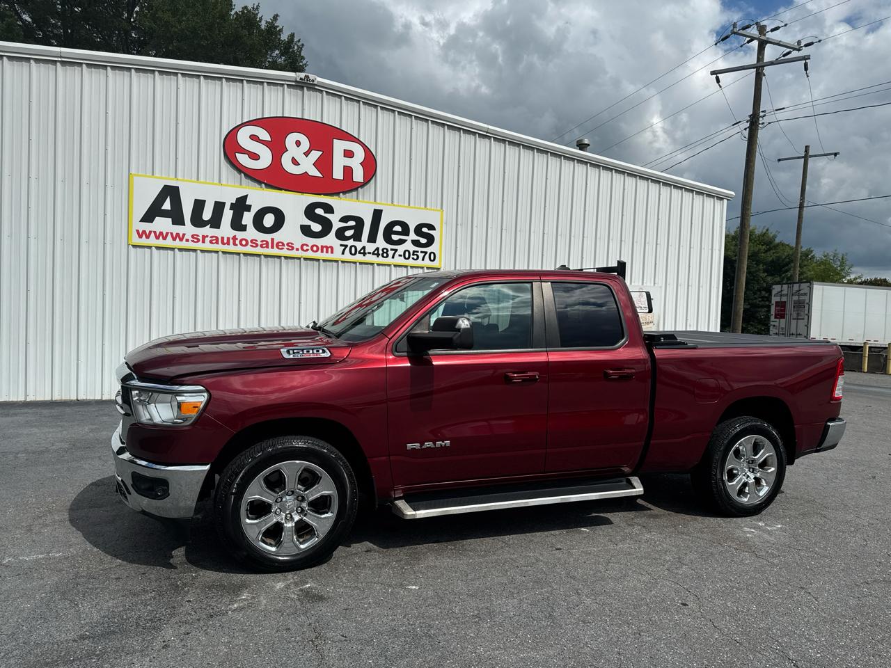 RAM 1500 Big Horn 4x4 Quad Cab 6'4" Box 2022