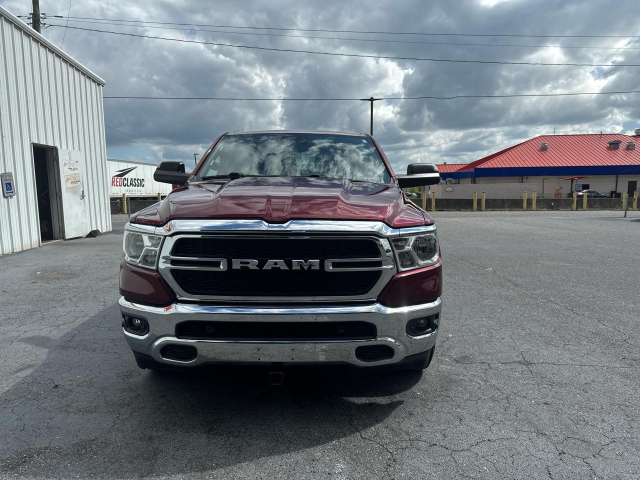 RAM 1500 Big Horn 4x4 Quad Cab 6'4" Box 2022