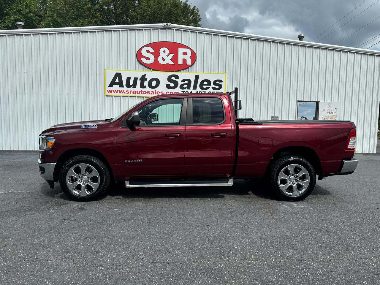 RAM 1500 Big Horn 4x4 Quad Cab 6'4" Box 2022