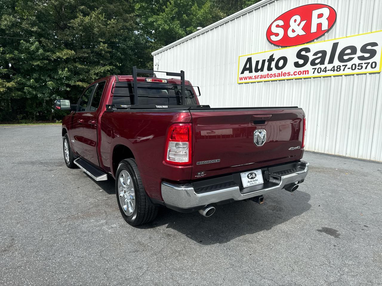 RAM 1500 Big Horn 4x4 Quad Cab 6'4" Box 2022