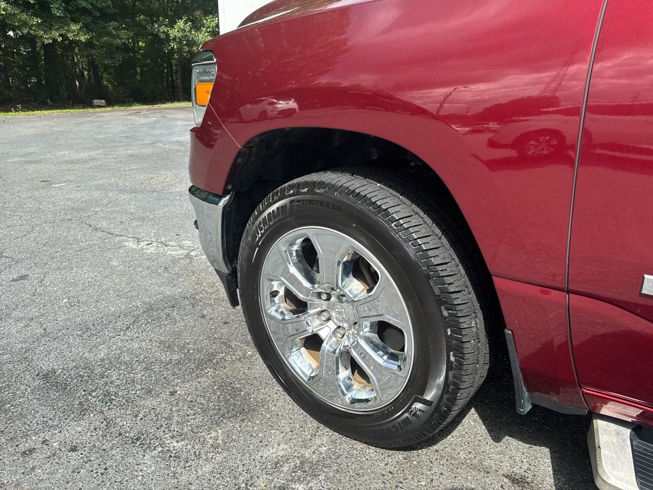 RAM 1500 Big Horn 4x4 Quad Cab 6'4" Box 2022
