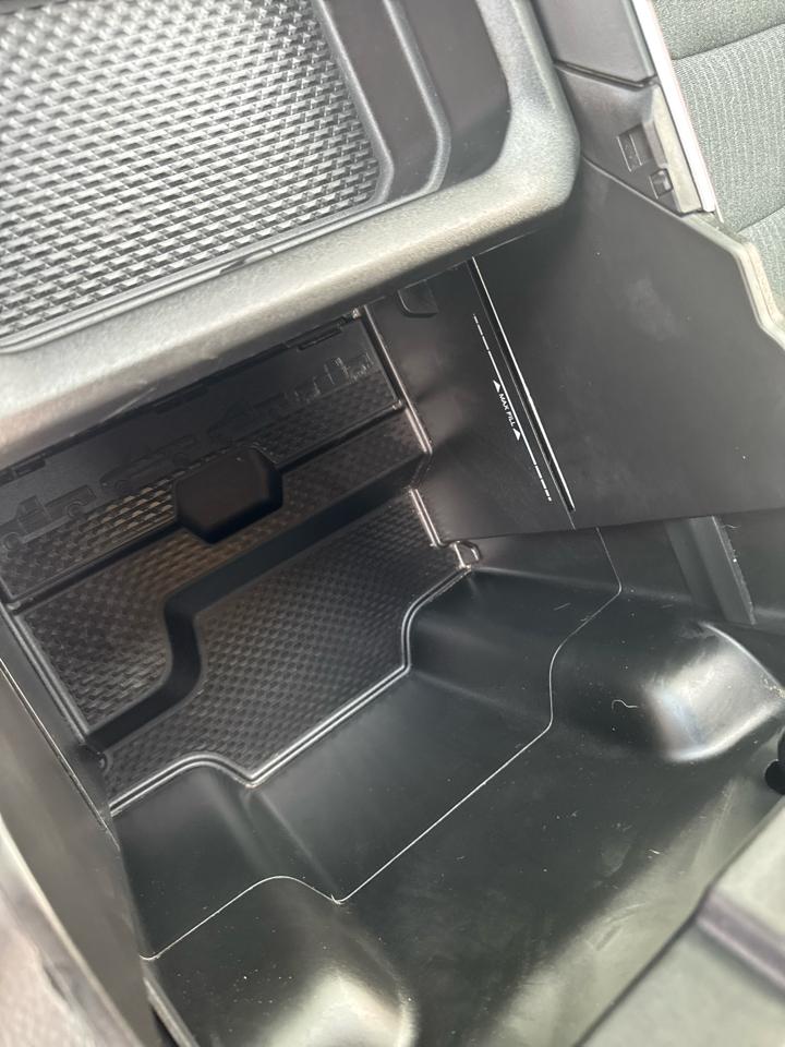 RAM 1500 Big Horn 4x4 Quad Cab 6'4" Box 2022