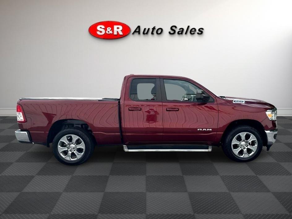 RAM 1500 Big Horn 4x4 Quad Cab 6'4" Box 2022