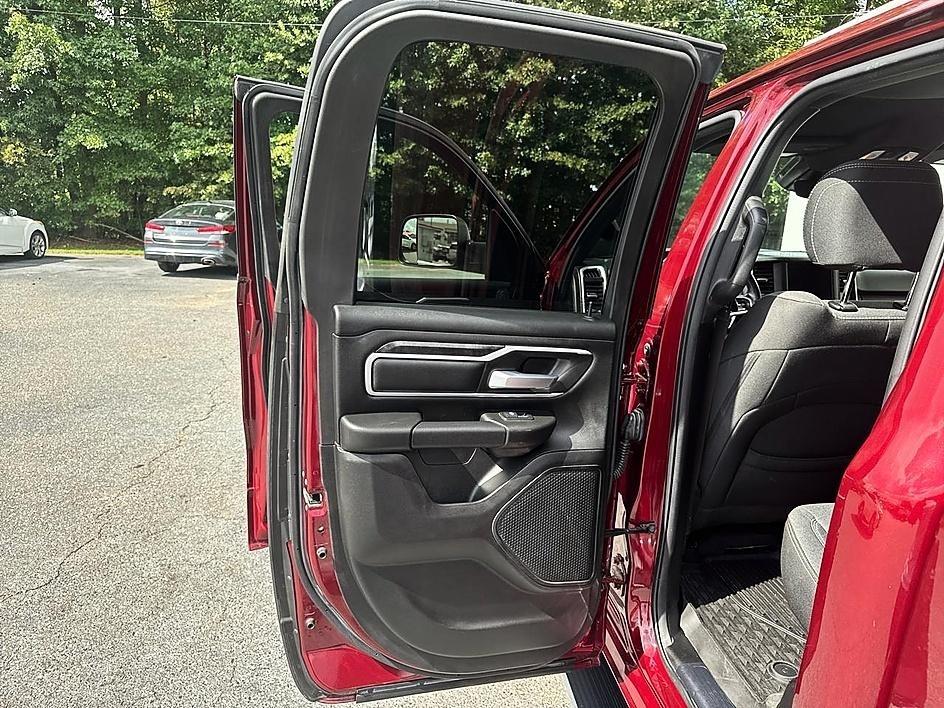 RAM 1500 Big Horn 4x4 Quad Cab 6'4" Box 2022