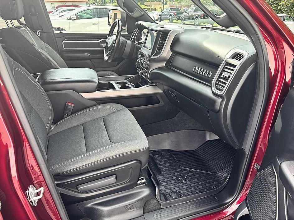 RAM 1500 Big Horn 4x4 Quad Cab 6'4" Box 2022