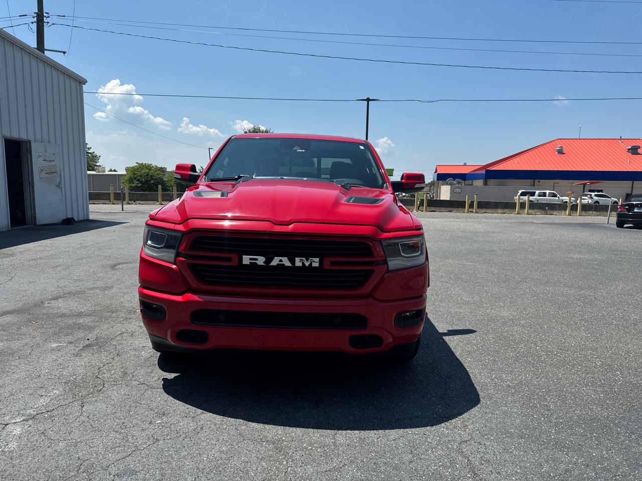 RAM 1500 Laramie 4x4 Crew Cab 5'7" Box 2021