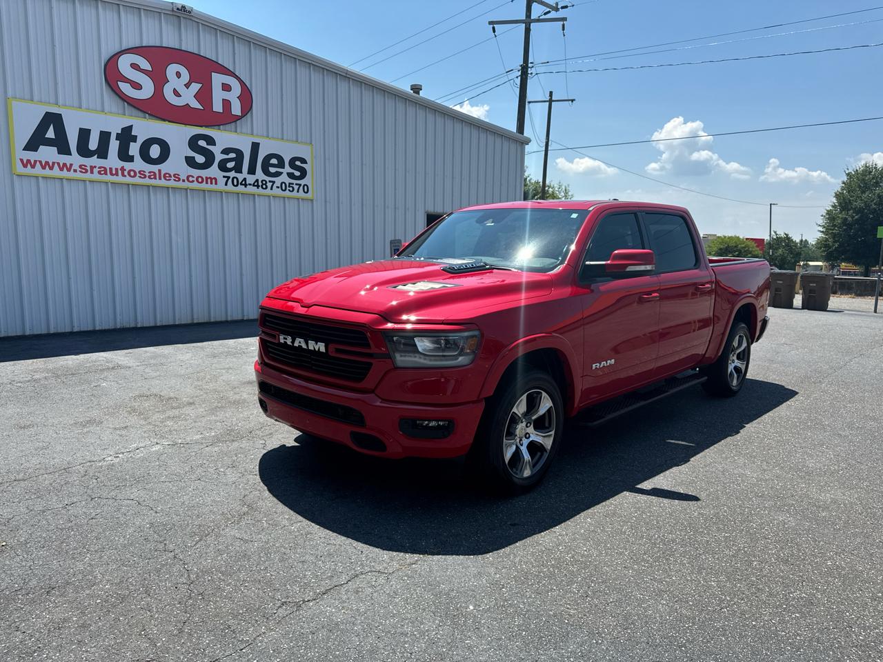 RAM 1500 Laramie 4x4 Crew Cab 5'7" Box 2021