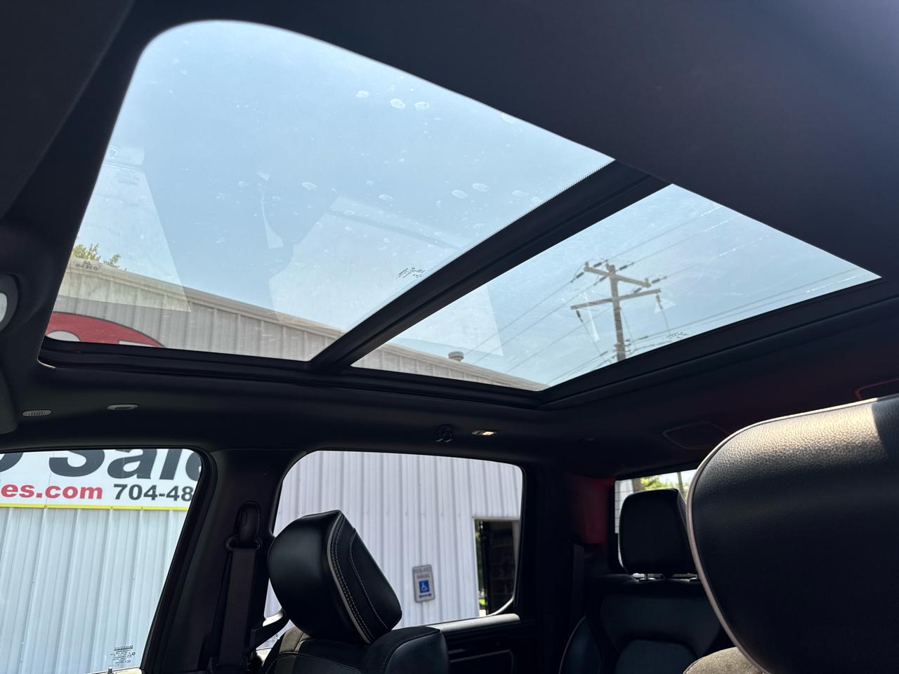 RAM 1500 Laramie 4x4 Crew Cab 5'7" Box 2021