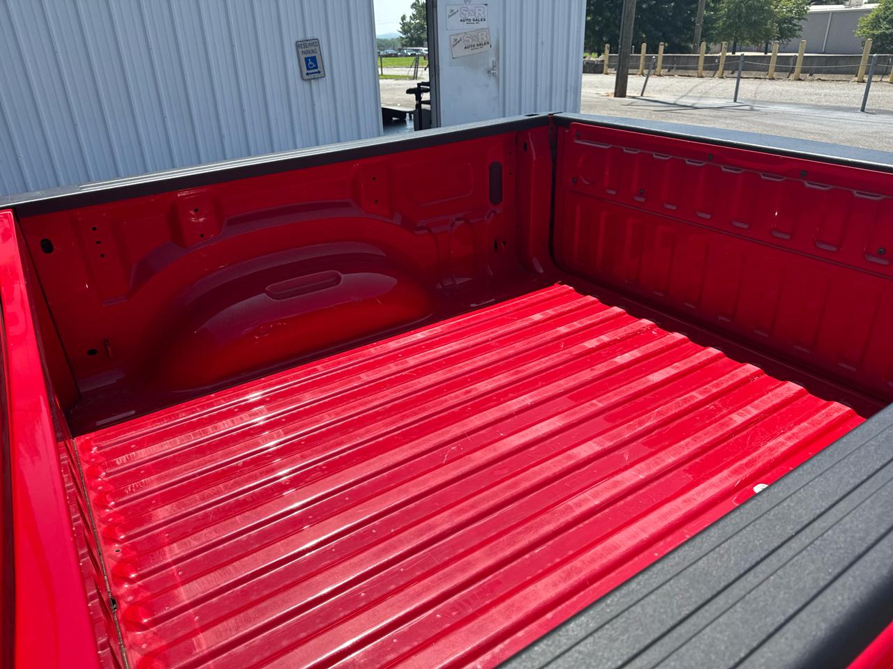 RAM 1500 Laramie 4x4 Crew Cab 5'7" Box 2021