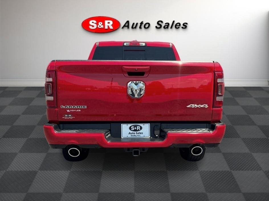 RAM 1500 Laramie 4x4 Crew Cab 5'7" Box 2021