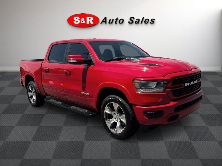 RAM 1500 Laramie 4x4 Crew Cab 5'7" Box 2021