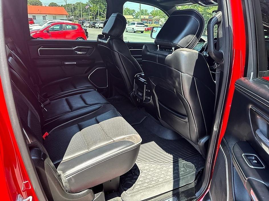 RAM 1500 Laramie 4x4 Crew Cab 5'7" Box 2021